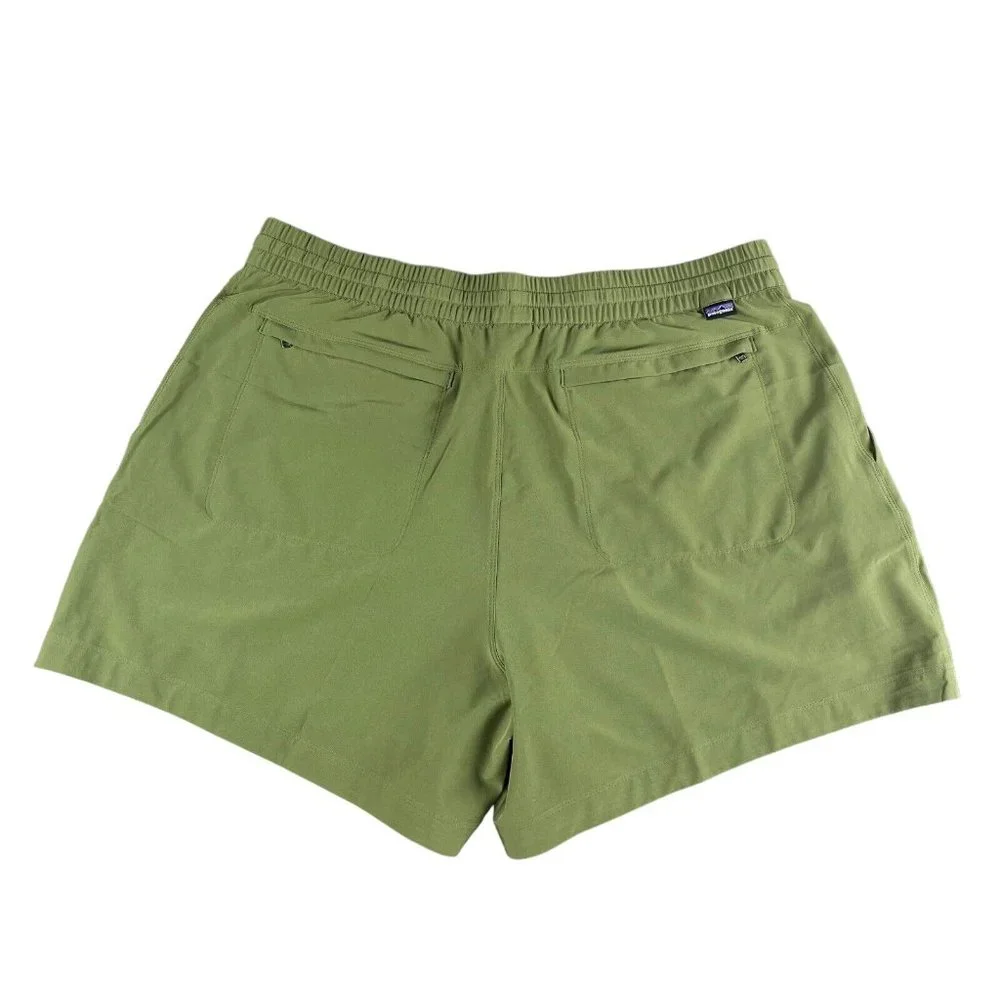 Patagonia Women's Fleetwith Fatigue Green Shorts Size Large - Picture 2 of 4